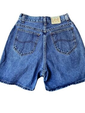 Vintage High Rise Lee Relaxed Fit Denim Shorts